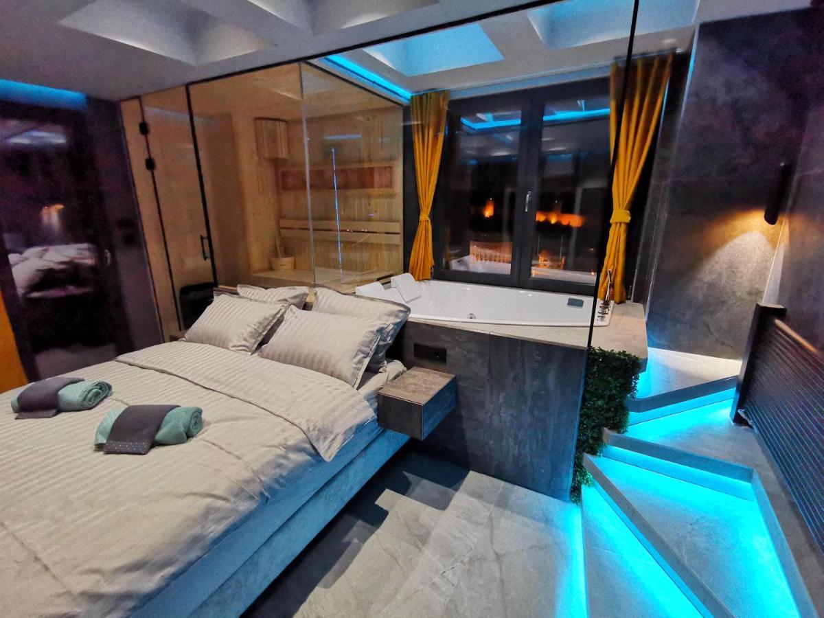 Pentlux - Spa Penthouse In The Heart Of Skopje Exterior photo