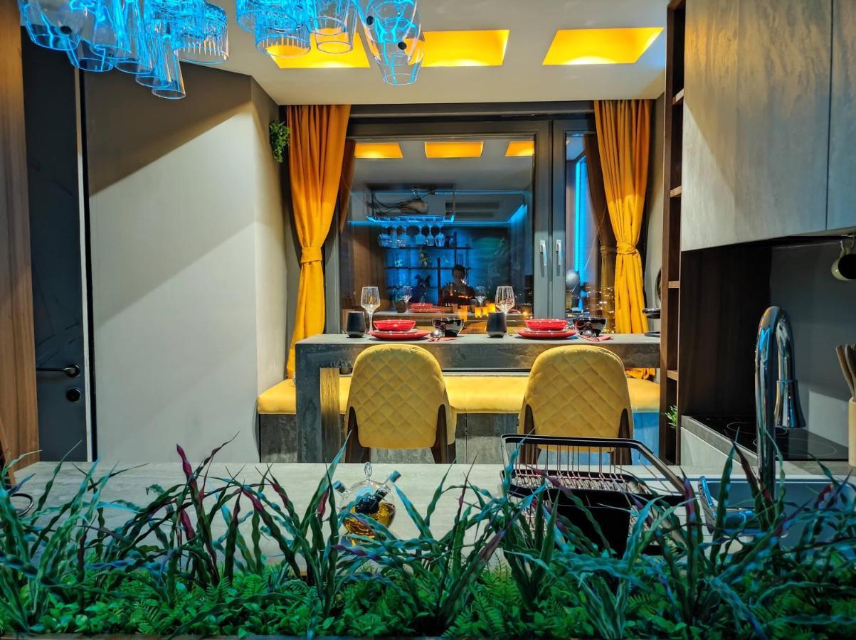 Pentlux - Spa Penthouse In The Heart Of Skopje Exterior photo